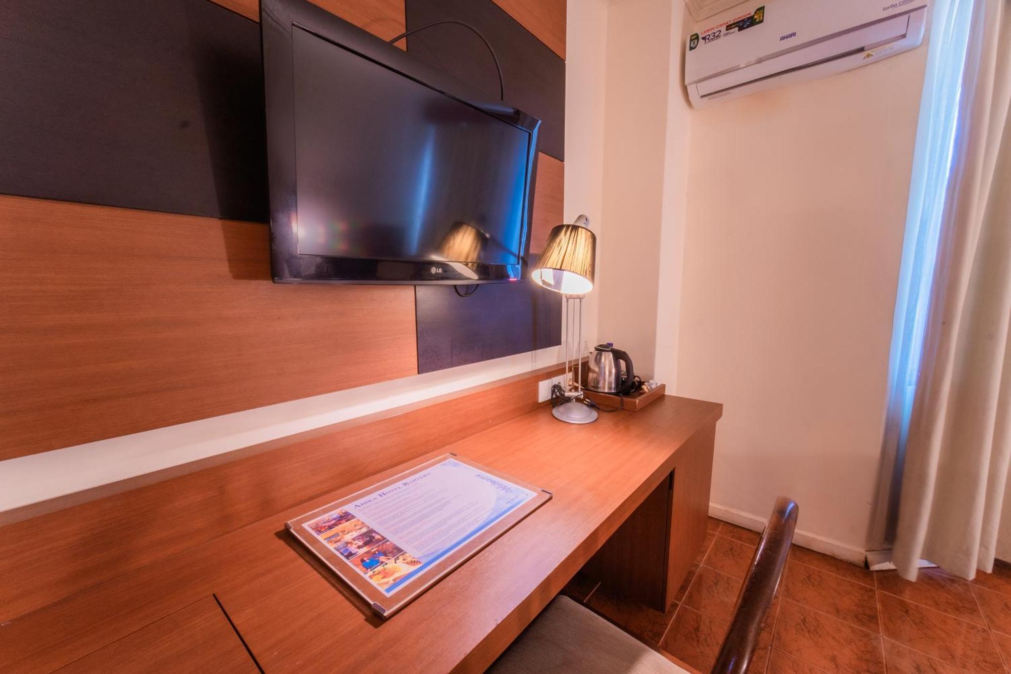Adika Hotel Bahtera Klandasan Kecil Экстерьер фото