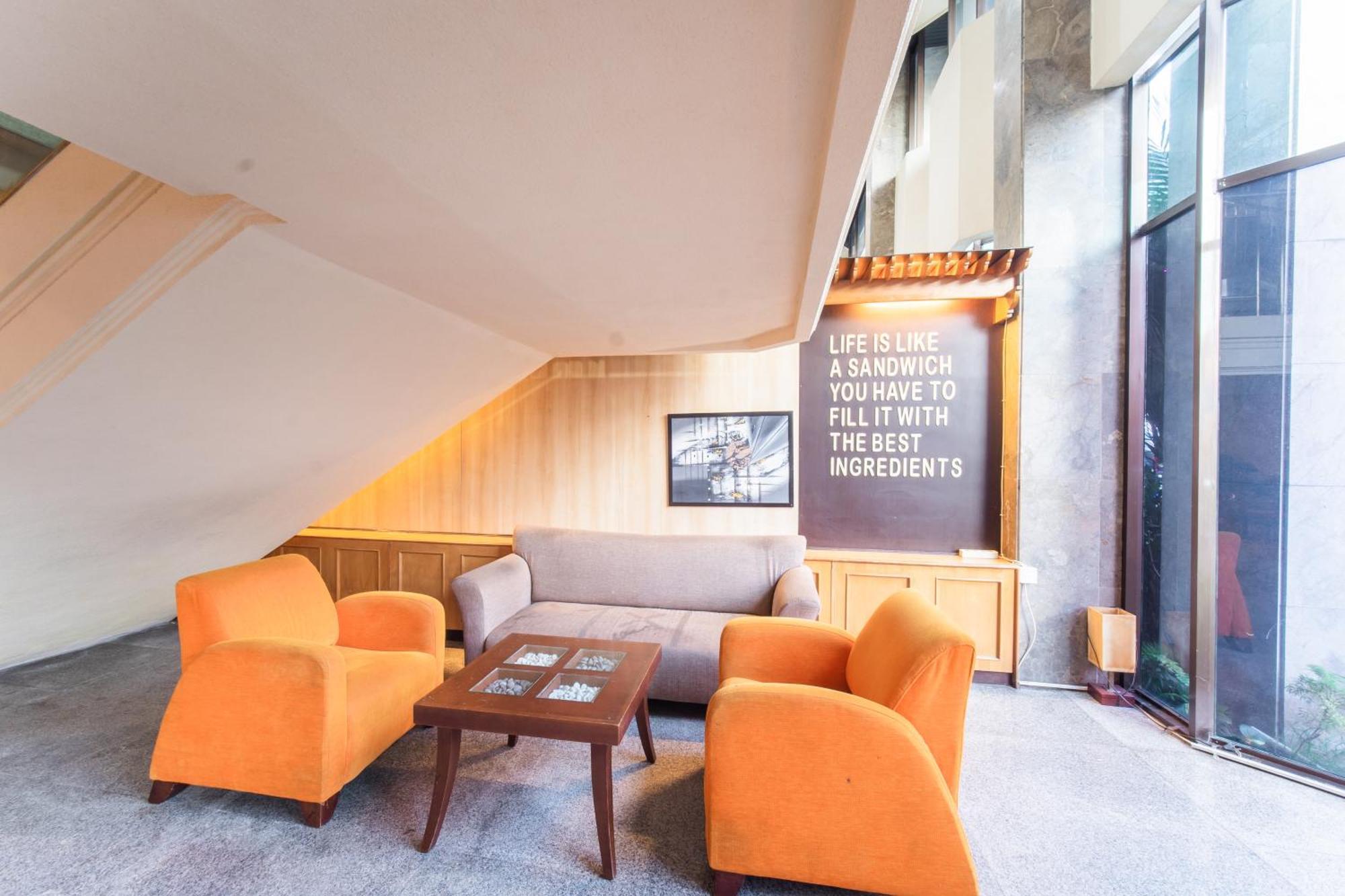 Adika Hotel Bahtera Klandasan Kecil Экстерьер фото